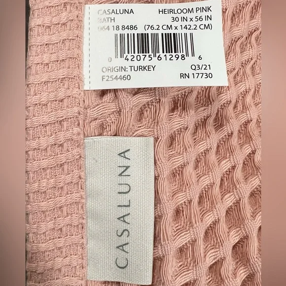 Casaluna Luxury Pink Waffle Textured Bath Towel Brand New - Picture 3 of 4